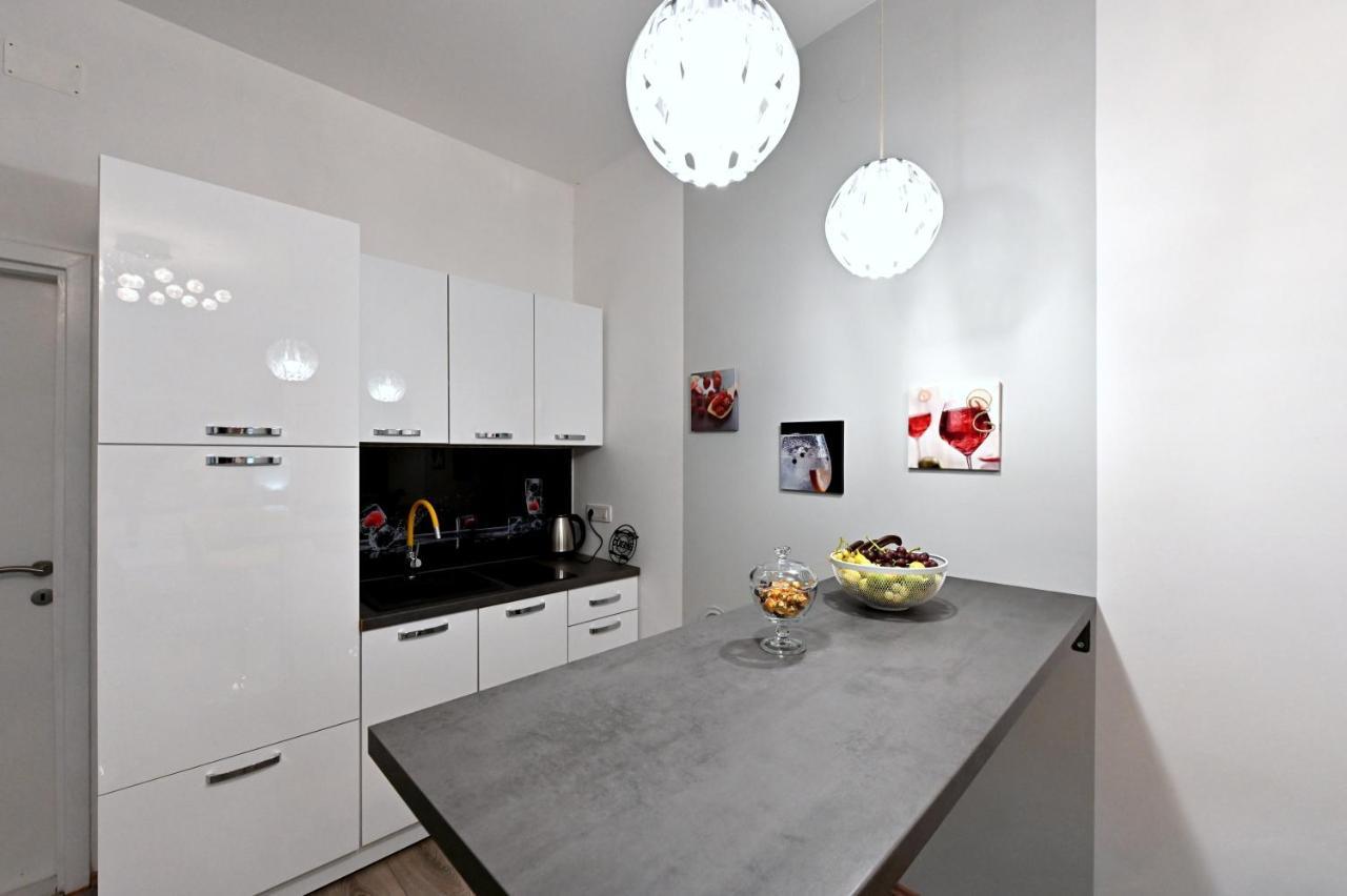 Studio Apartman Sandra, Имотски Экстерьер фото