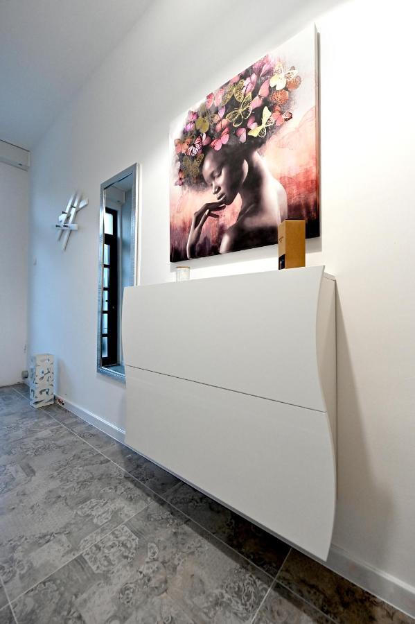 Studio Apartman Sandra, Имотски Экстерьер фото
